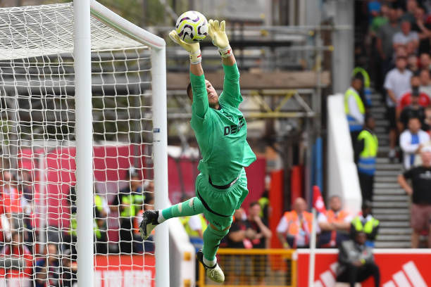 争议的交织 争议的交织