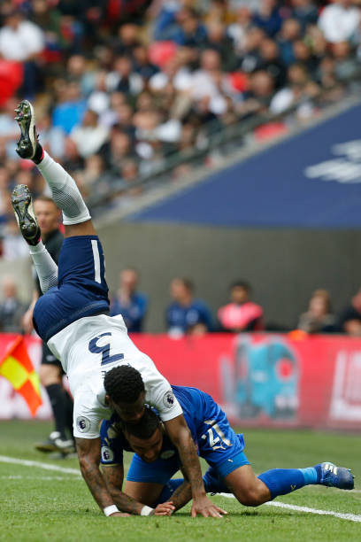 致的冲突 致的冲突