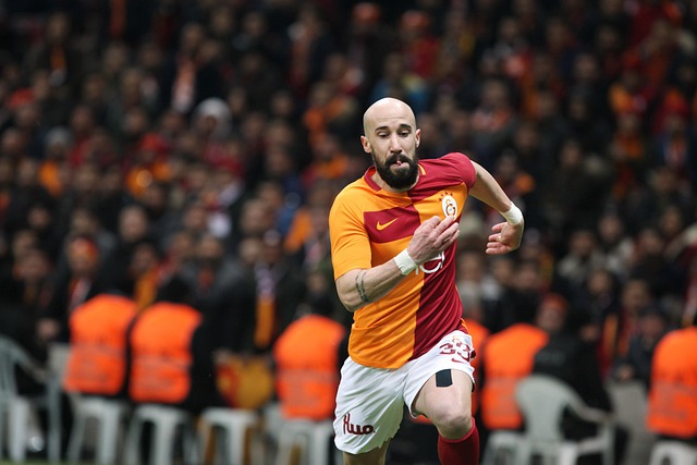 他通过自己 他通过自己