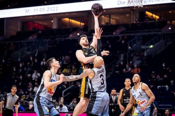 新疆男篮球 新疆男篮球