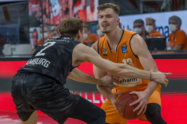 现出的滞空 现出的滞空